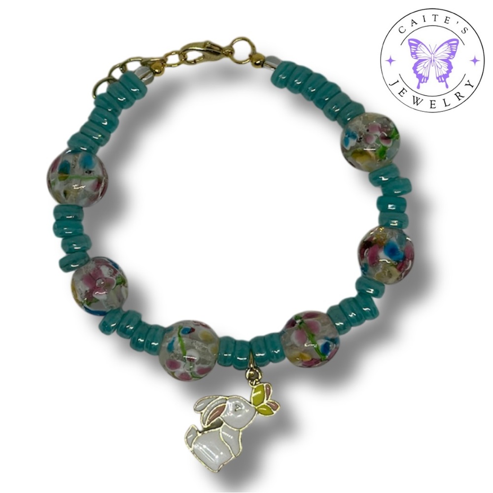 Handmade Gold Wire Bracelet with Flower Glass Beads